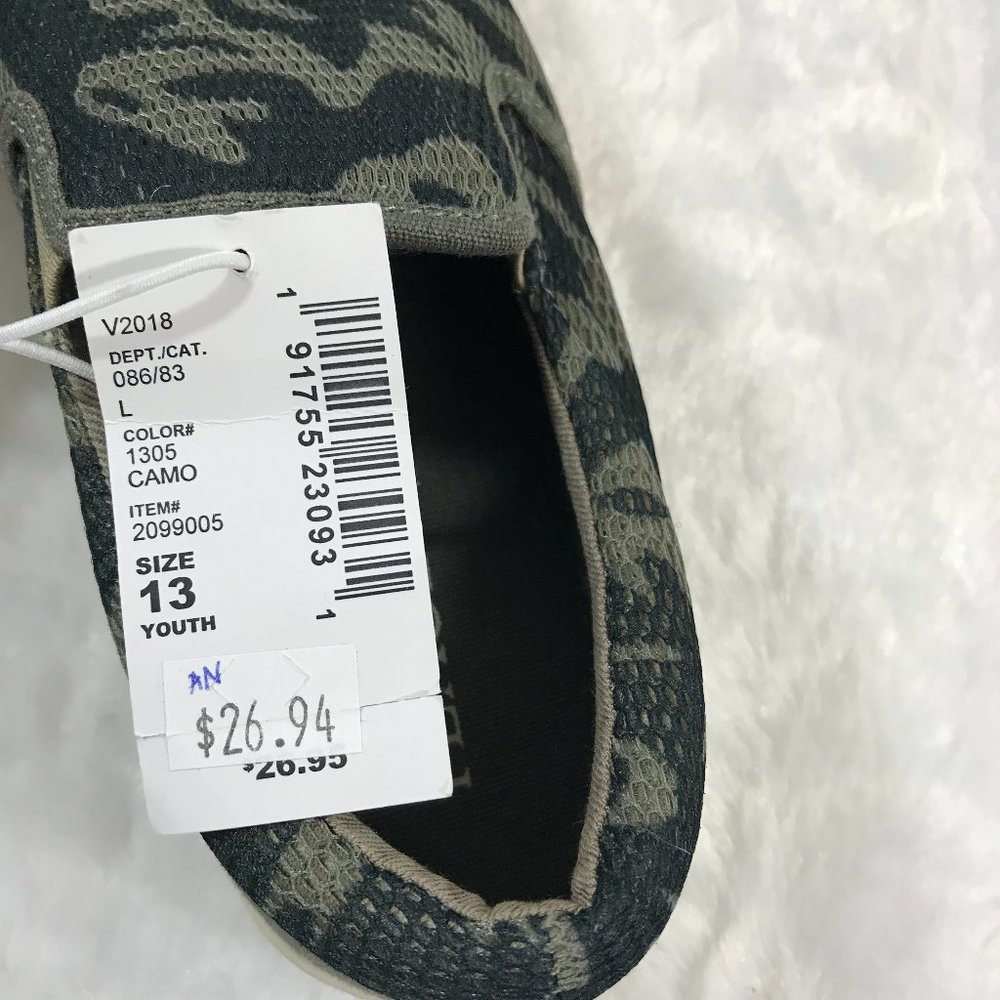 The Children's Place Green Camo Street Sneakers - Picture 5 of 8